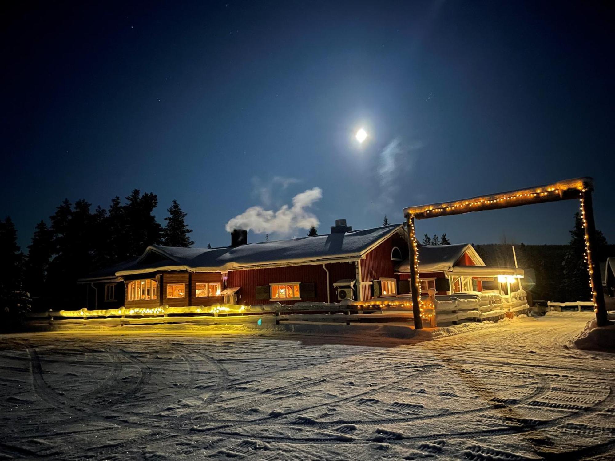 Skogen-Lodge Koskullskulle Esterno foto